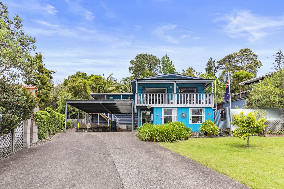 28 Mountain Road, Henderson Valley, Auckland - Carousel 1