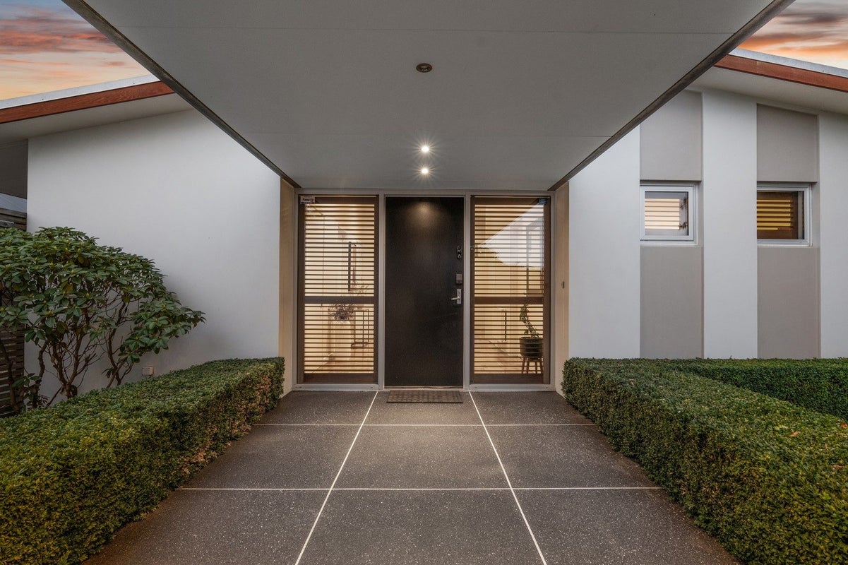 7 Havana Gardens, Shirley, Christchurch City, Canterbury - Carousel 2