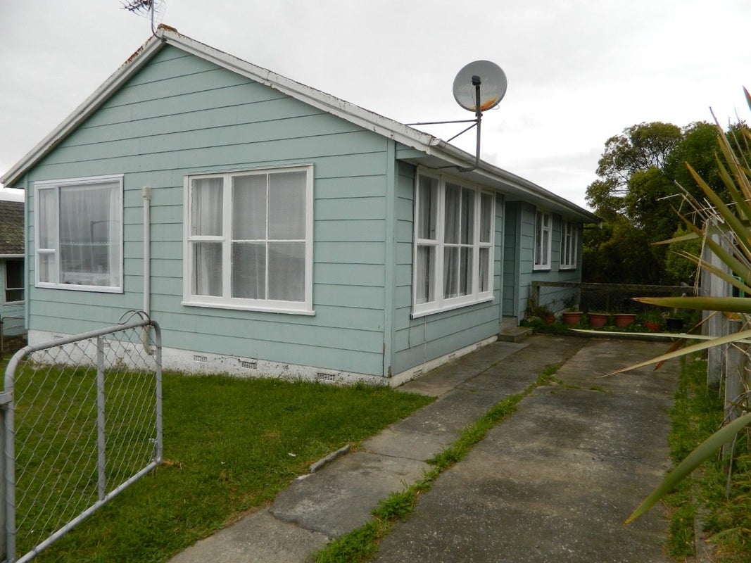 24 Rangituhi Crescent, Takapuwahia, Porirua - Carousel 1