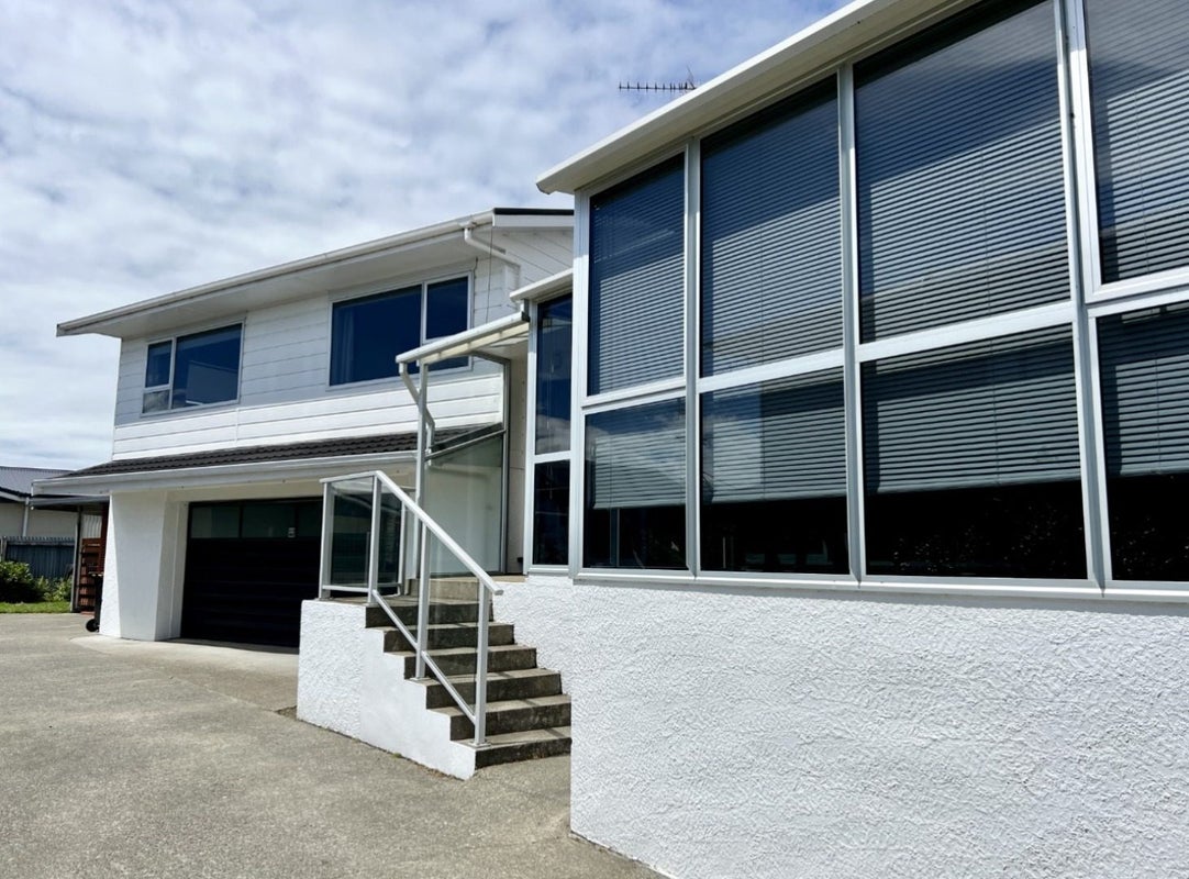 32 Kildare Drive, Waikiwi, Invercargill - Carousel 1