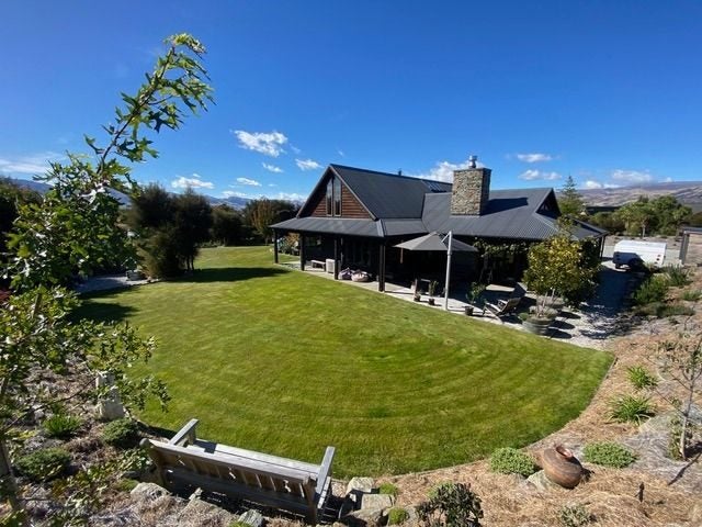 902 Aubrey Road, Albert Town, Wanaka - Carousel 1