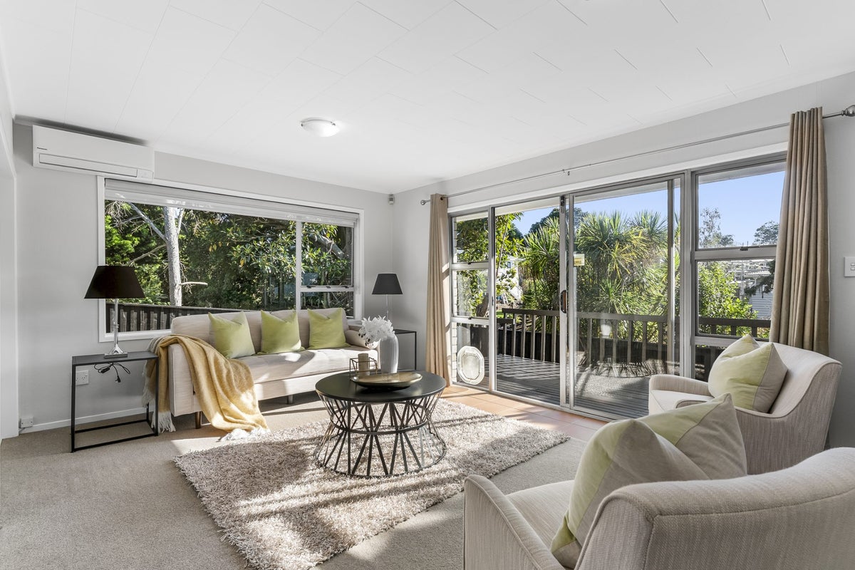 2/15 Sherie Place, Howick, Auckland - Carousel 2