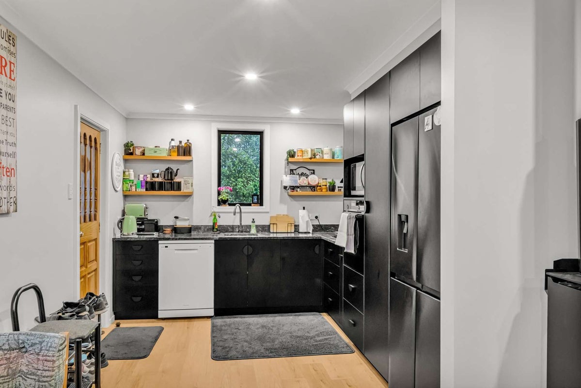 22 Gordon Terrace, East Gore, Gore - Carousel 2