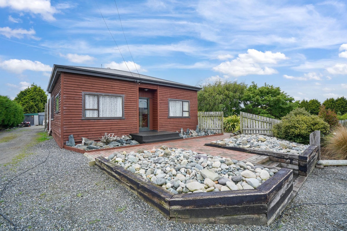 144 Avon Road, Clifton, Invercargill - Carousel 2