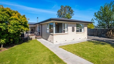 6 Thurso Place, New Brighton, Christchurch - Carousel 1