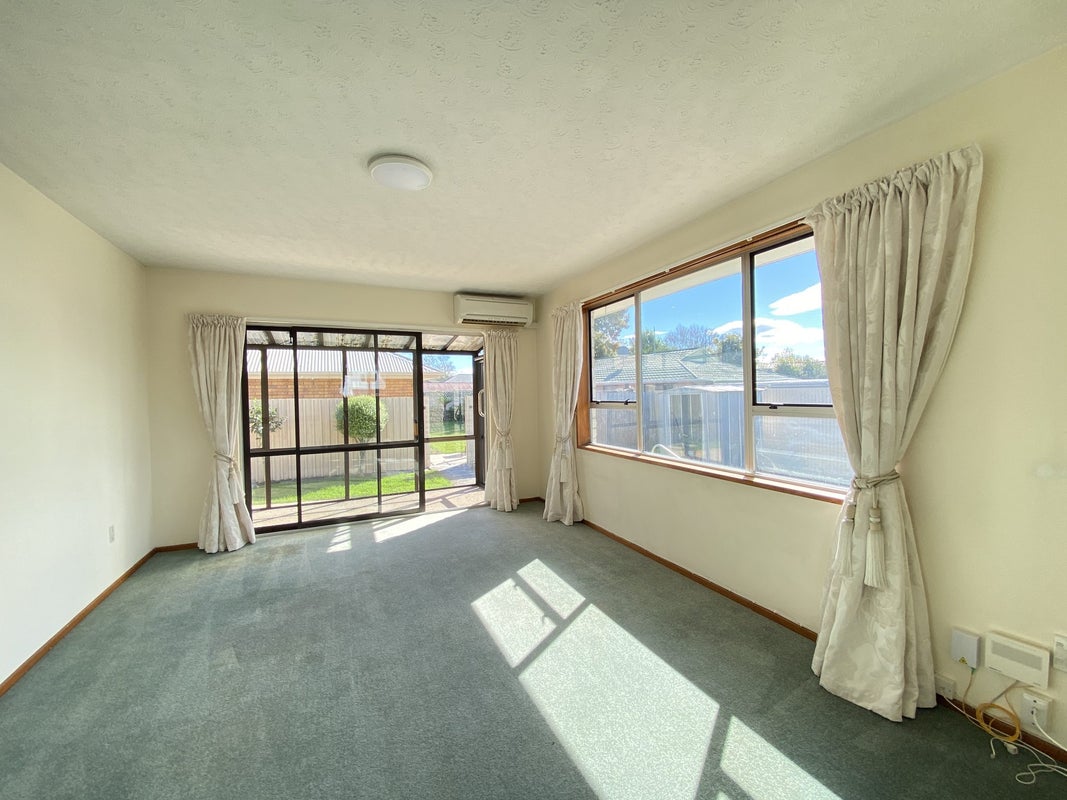 2/452 Harewood Road, Harewood, Christchurch - Carousel 2