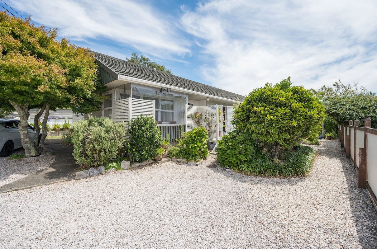 35 Roto Street, Tahunanui, Nelson - Carousel 1