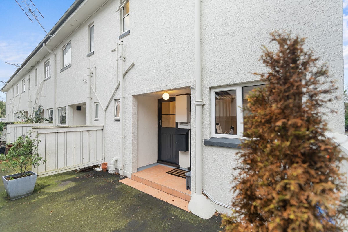 6/77 Totara Street, Fendalton, Christchurch - Carousel 13
