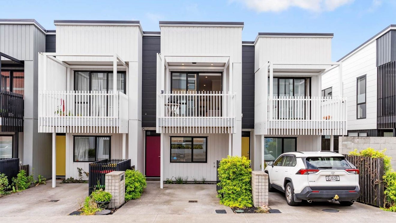 70 Mapou Road, Hobsonville, Auckland - Carousel 1