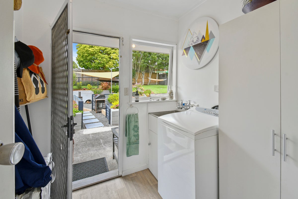 68 Ray Small Drive, Pahurehure, Papakura - Carousel 25