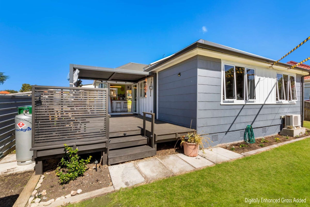39 Harper Street, Gonville, Whanganui - Carousel 1