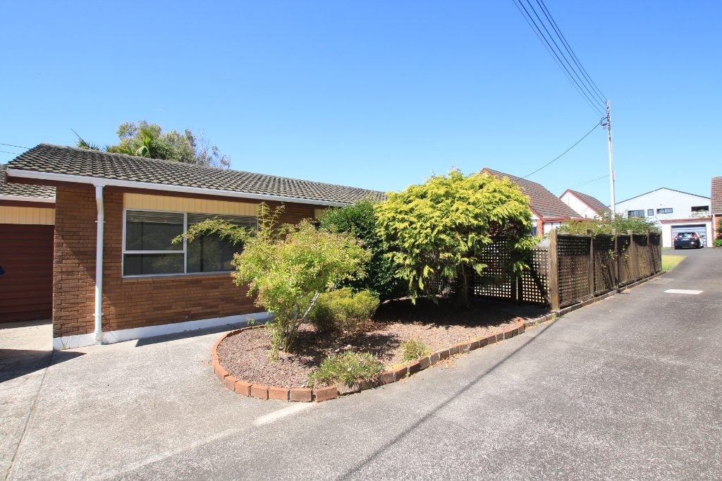 3/5 Tobruk Crescent, Milford, Auckland - Carousel 10