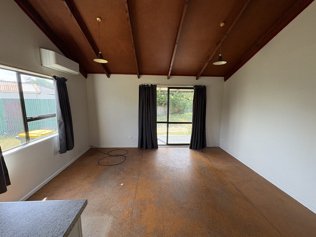 26 Hennessey Street East, Foxton Beach, Foxton - Carousel 2