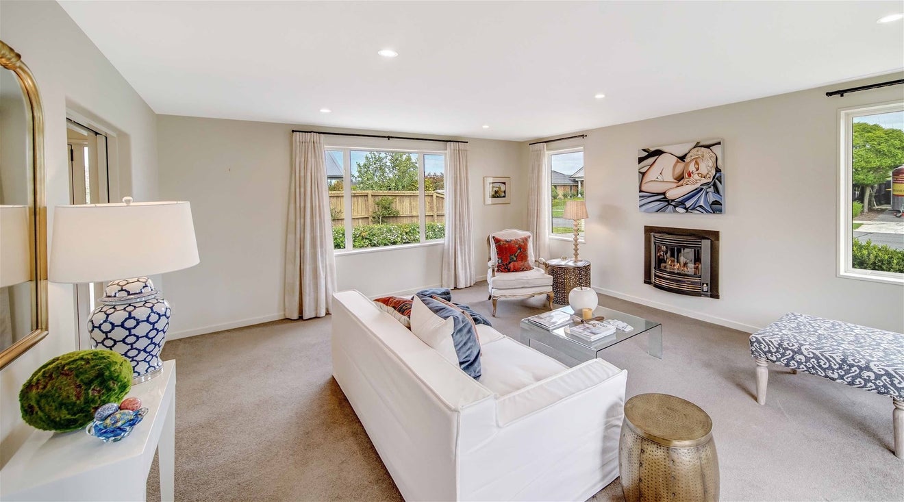 7 Oratia Grove, Northwood, Christchurch - Carousel 2