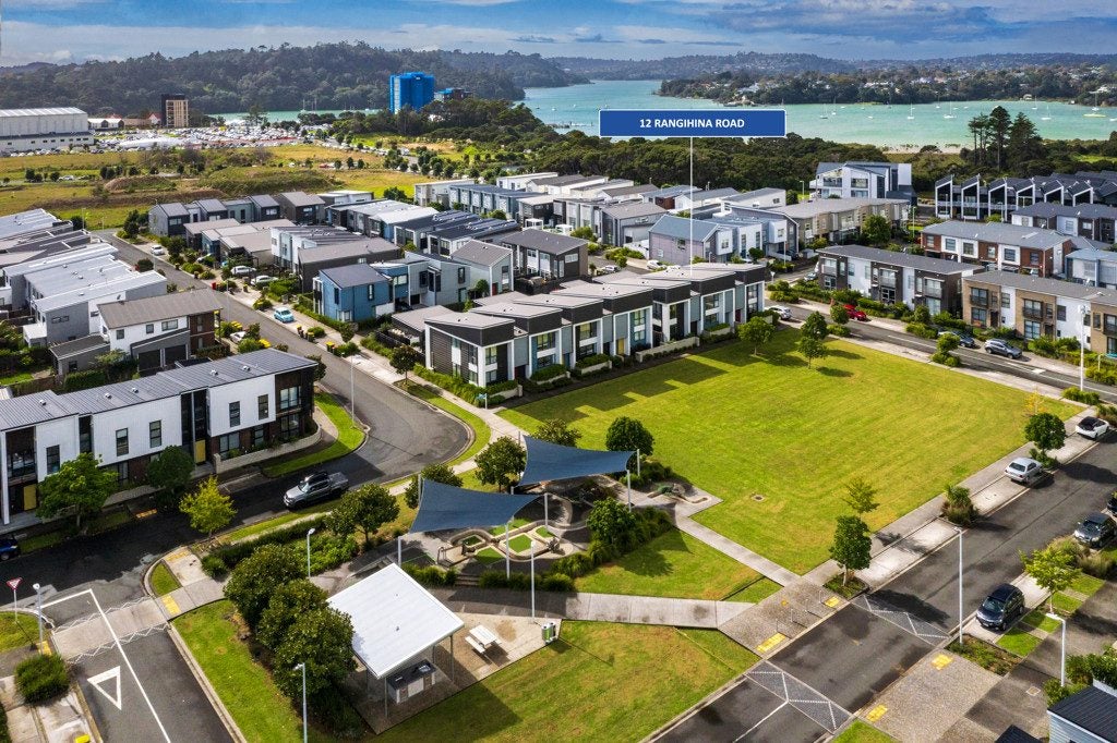 12 Rangihina Road, Hobsonville, Auckland - Carousel 1