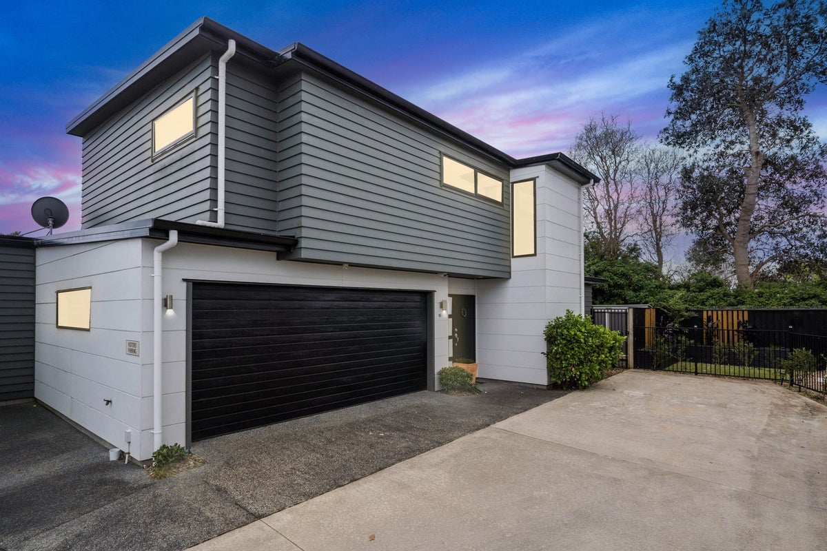 10 Ruhanui Lane, Pakuranga Heights, Auckland - Carousel 1