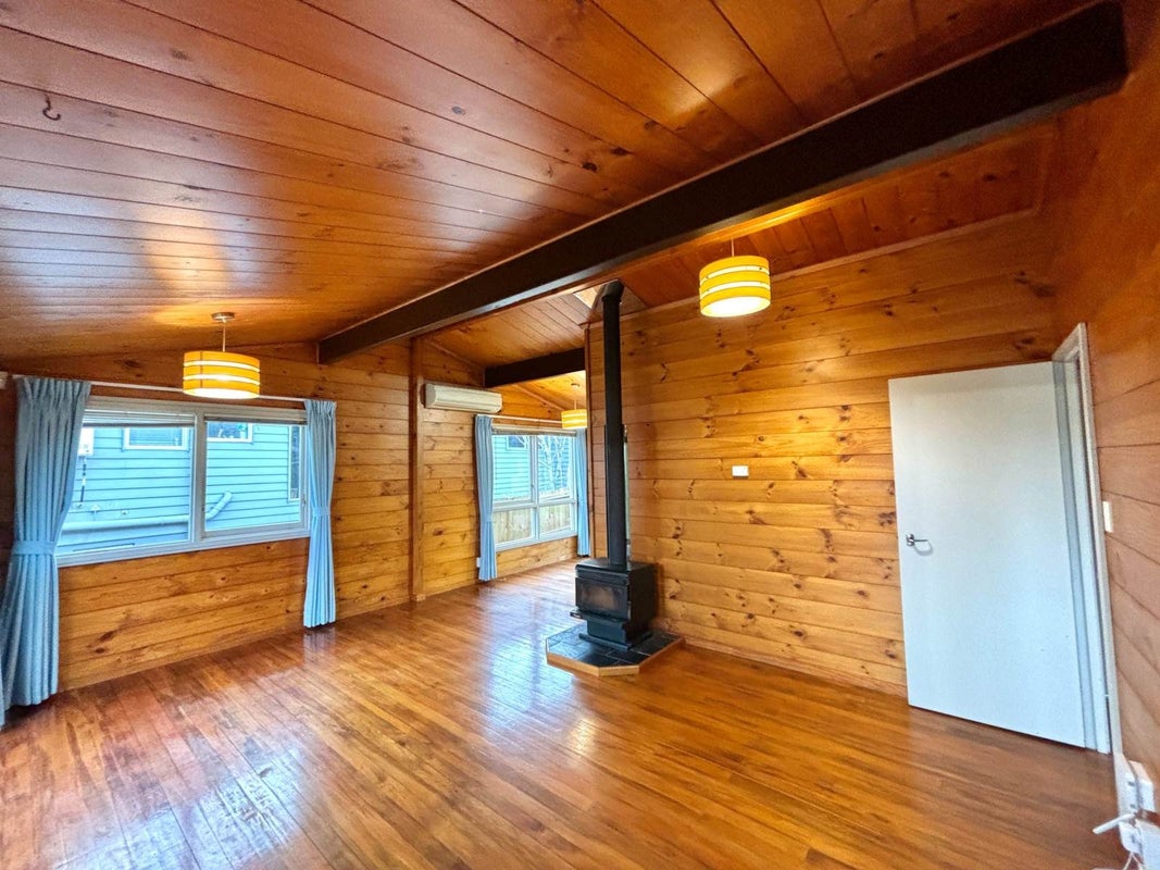 4 Micawber Place, Mellons Bay, Auckland - Carousel 2