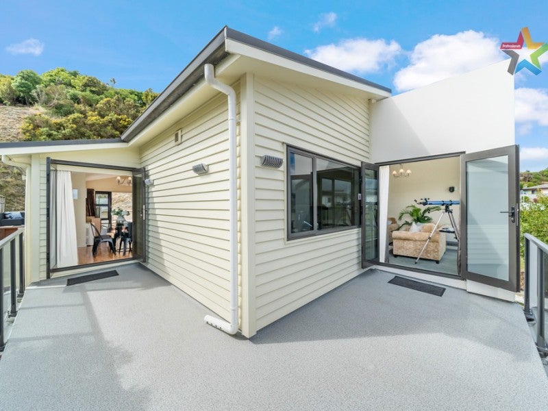 93 Cedar Street, Maungaraki, Lower Hutt - Carousel 26