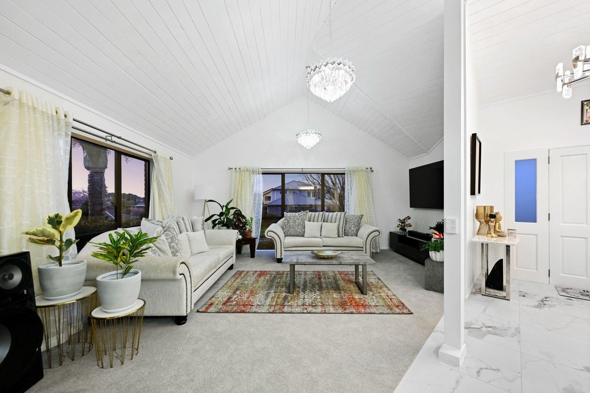 45 Western Heights Drive, Western Heights, Hamilton - Carousel 2