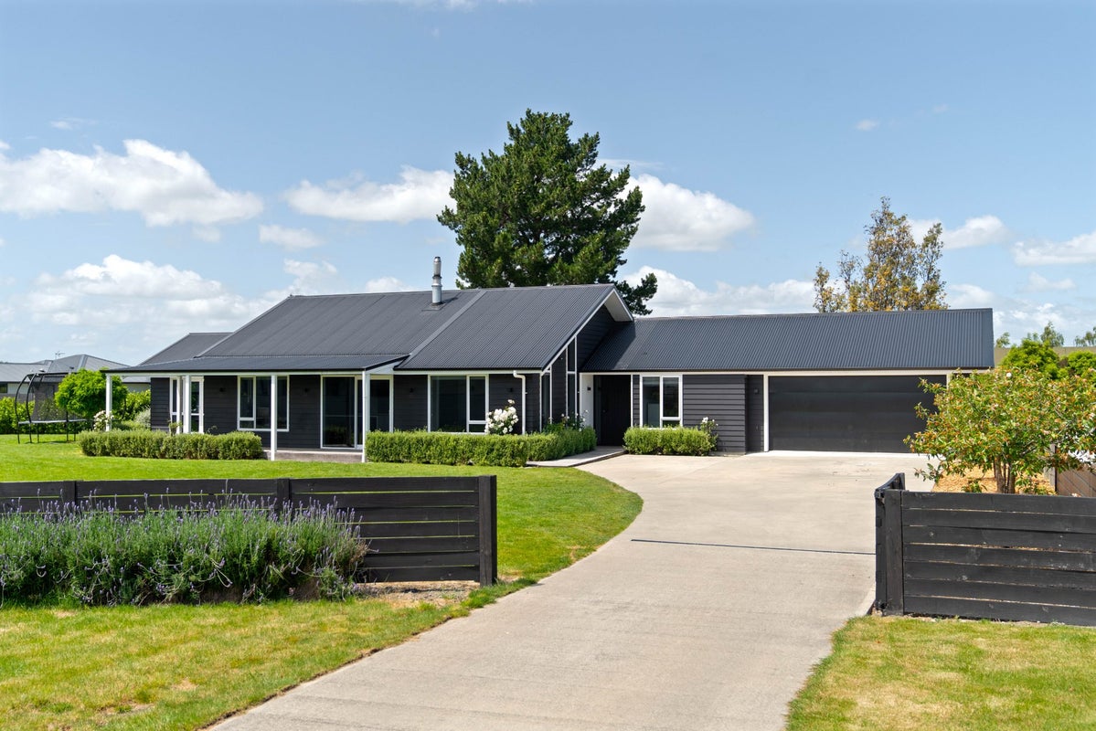 13 Mervyn Brown Place, Solway, Masterton - Carousel 1