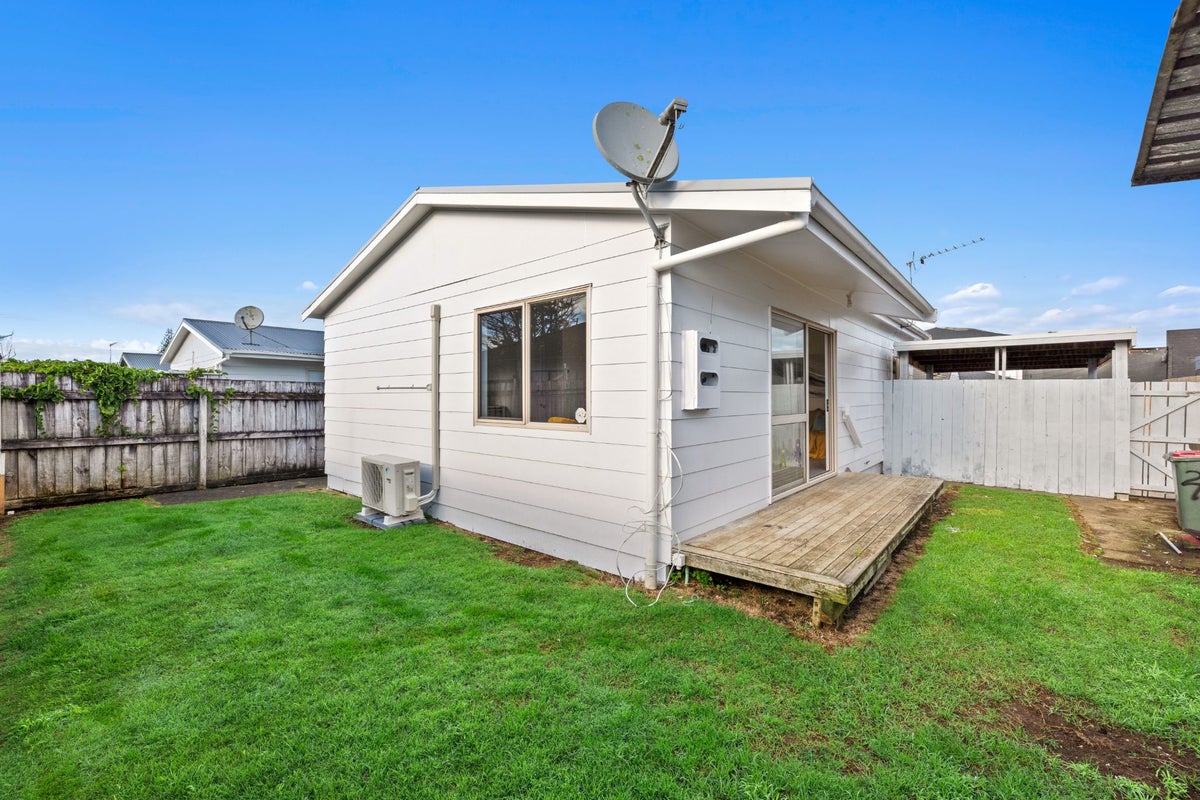 3B Berkeley Road, Manurewa, Auckland - Carousel 2