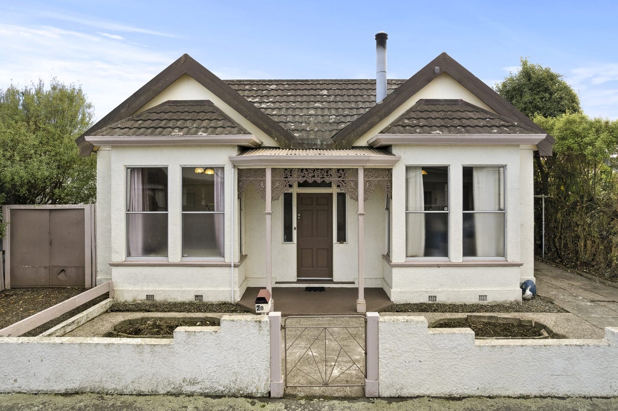 28 Bathgate Street, South Dunedin, Dunedin - Carousel 1