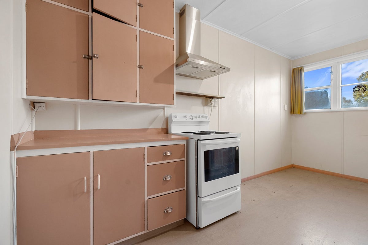 95A Essex Street, Masterton - Carousel 2