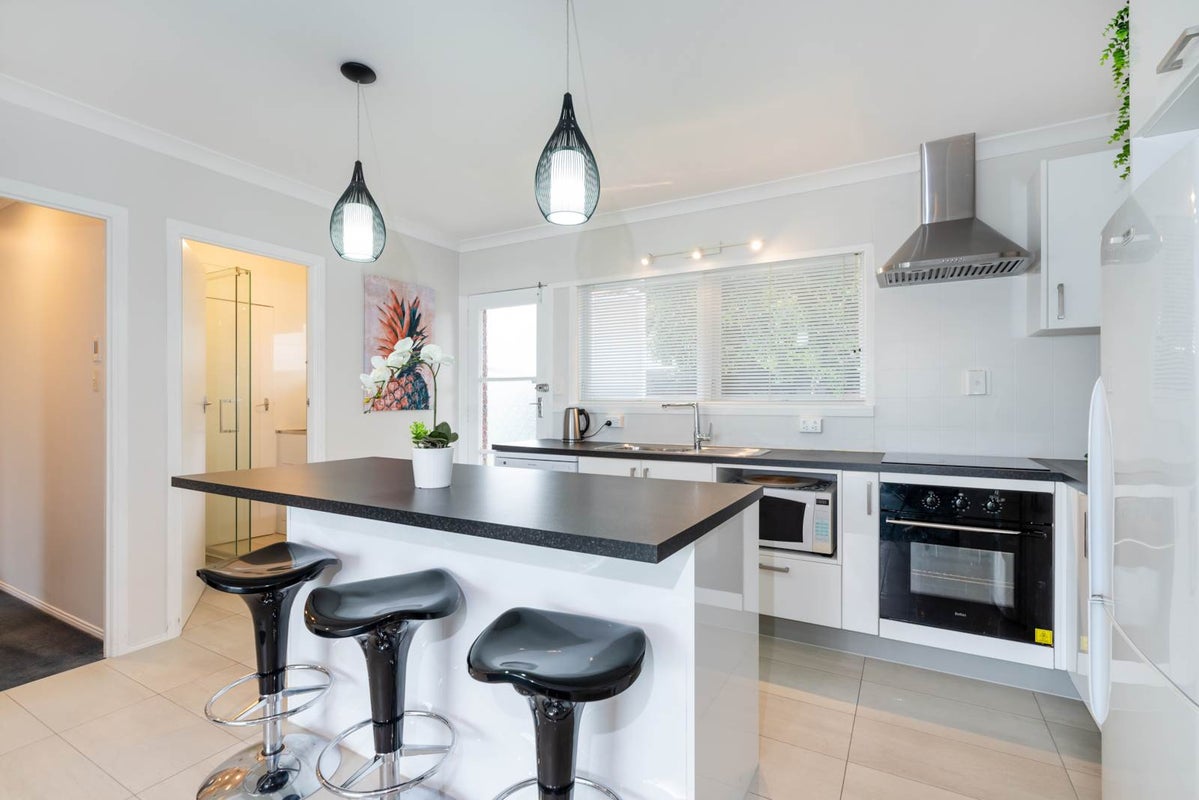 2/33 Butterworth Avenue, Opaheke, Papakura - Carousel 2