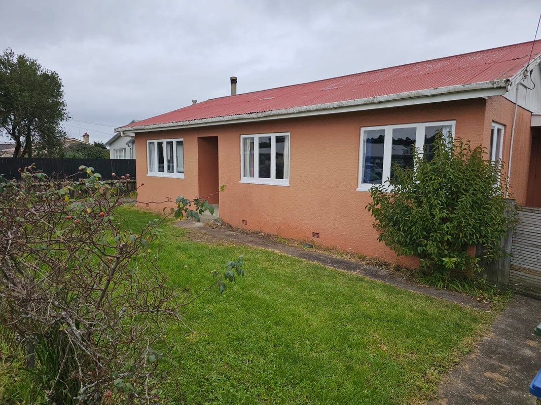 690 Swanson Road, Swanson, Auckland - Carousel 1
