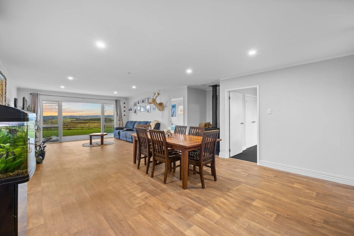 555 Bickerstaffe Road, Maungaturoto - Carousel 2