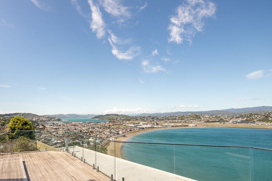 25 View Road, Houghton Bay, Wellington - Carousel 1