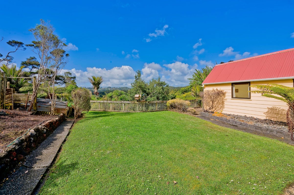 772 West Coast Road, Oratia, Auckland - Carousel 2