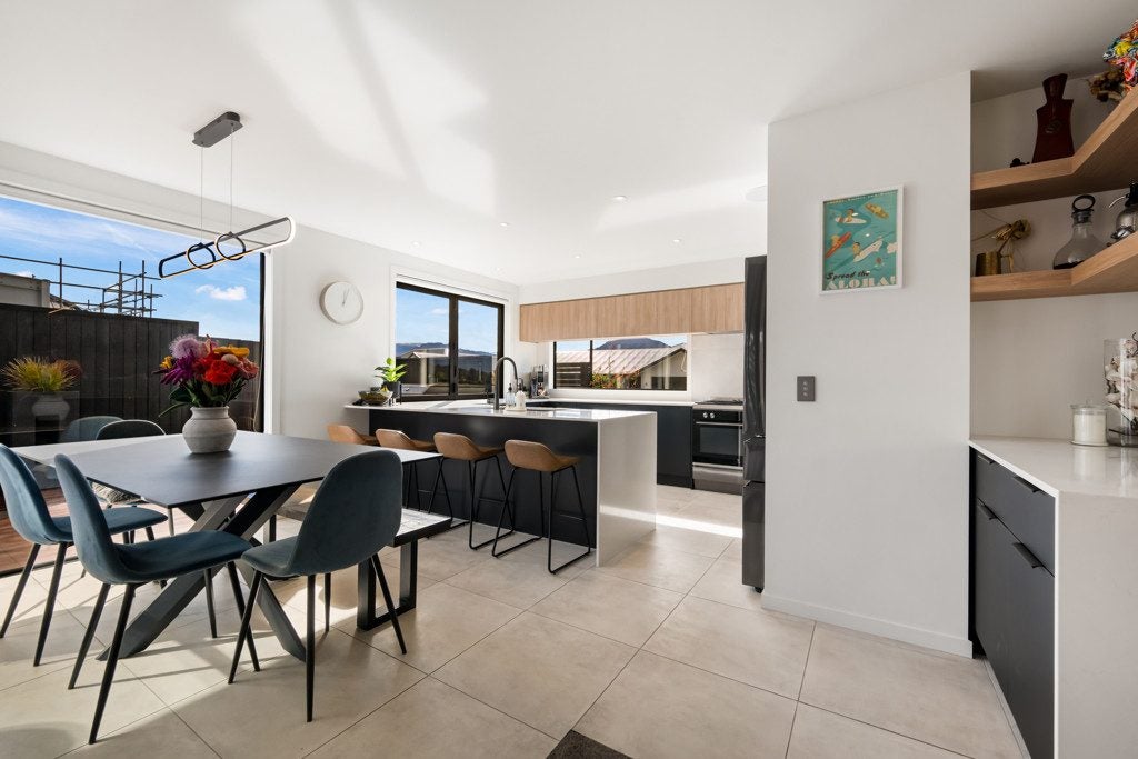 12 Pounamu avenue, Wanaka, Queenstown - Carousel 2