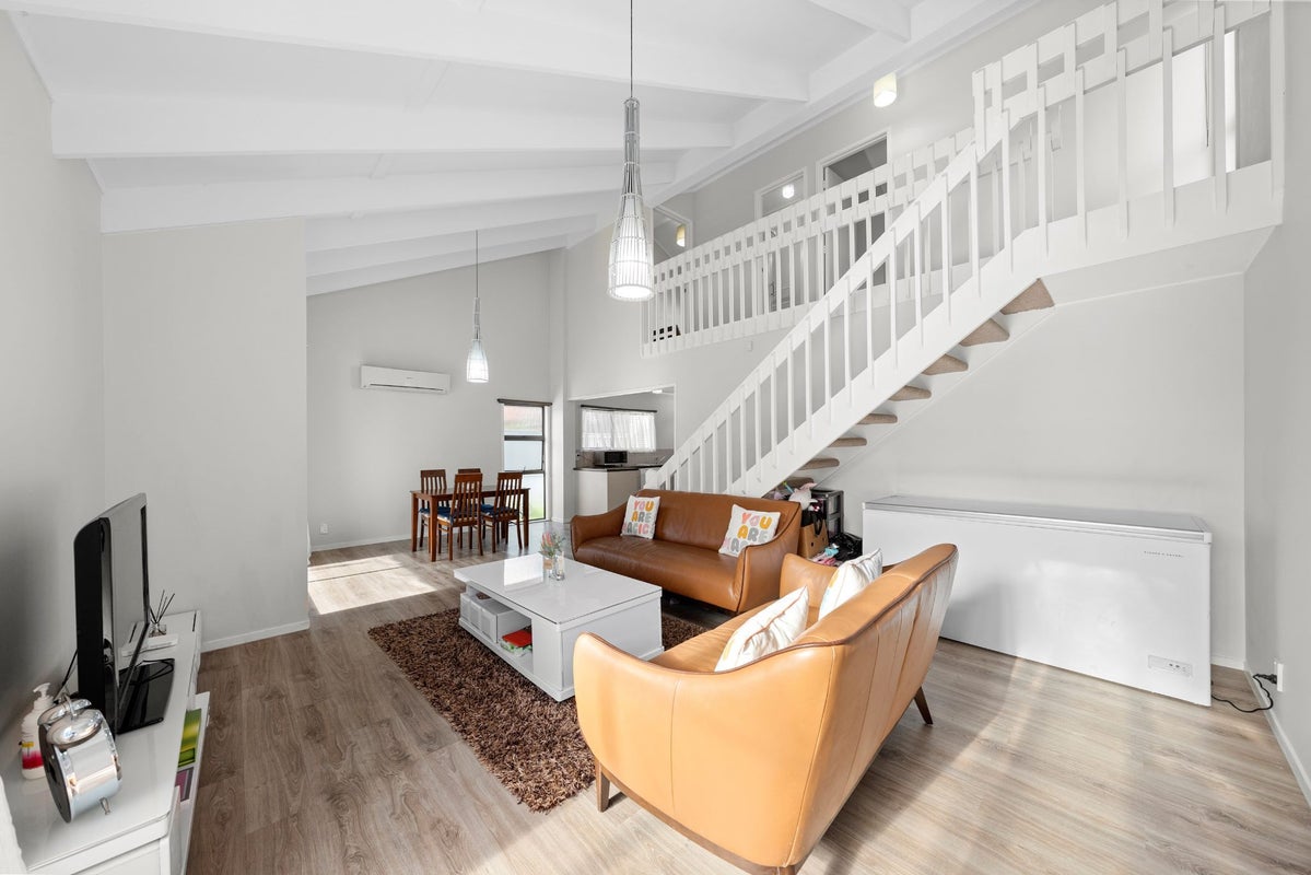 4 Elliot Street, Howick, Auckland - Carousel 2