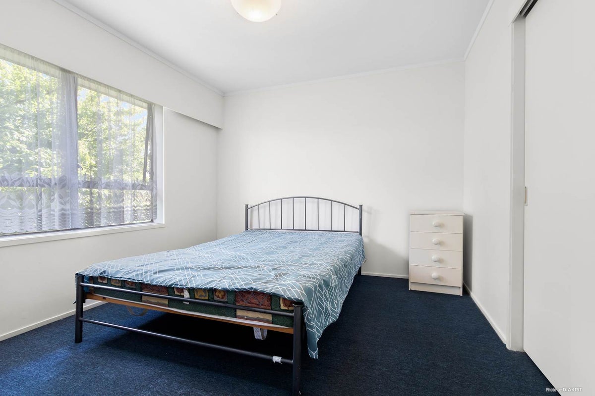 2/14 Latham Avenue, Pakuranga, Auckland - Carousel 2