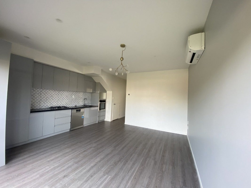 8 Pasla Close, Papakura, Papakura - Carousel 2