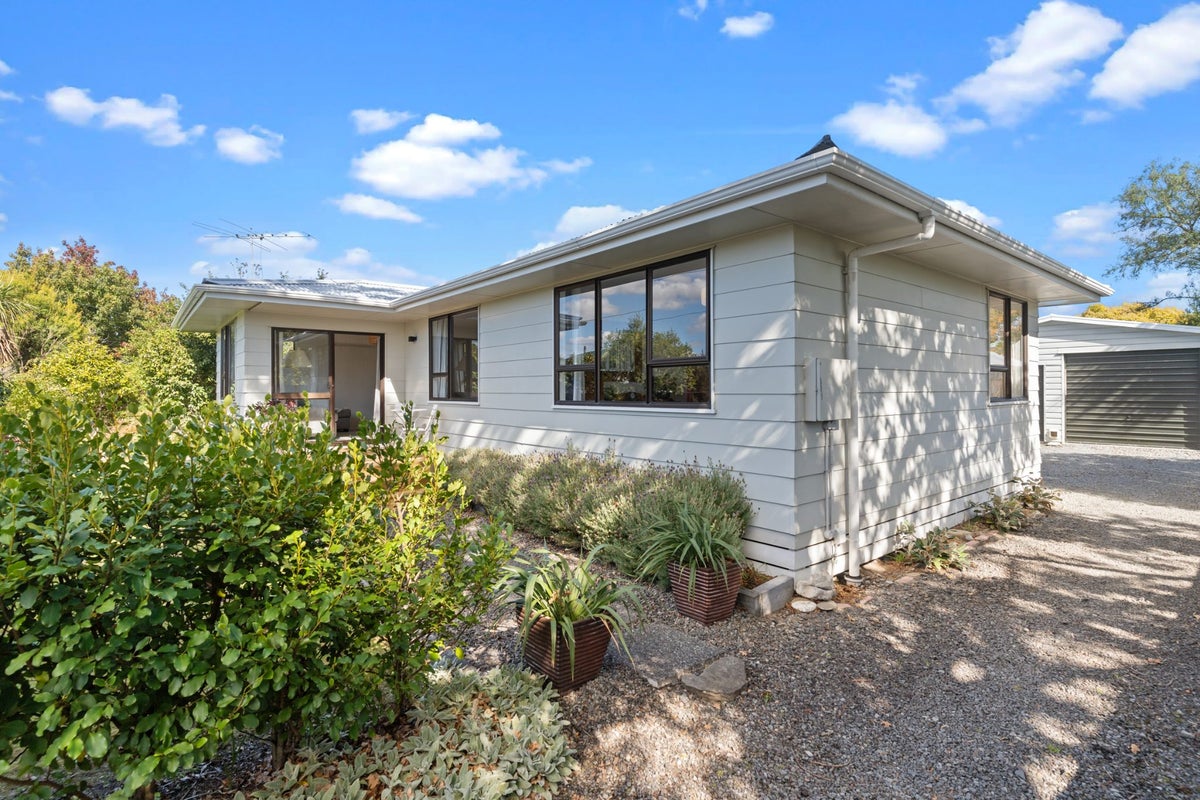 78 Venice Street, Martinborough - Carousel 1