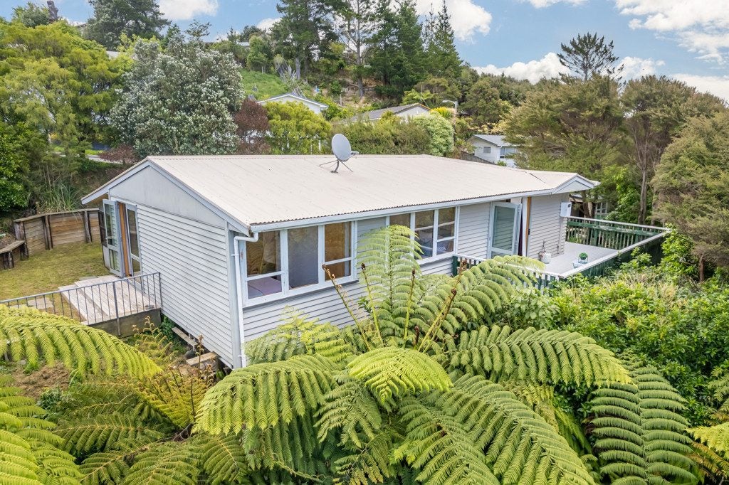 59 Kingsley Street, Stokes Valley, Lower Hutt - Carousel 2
