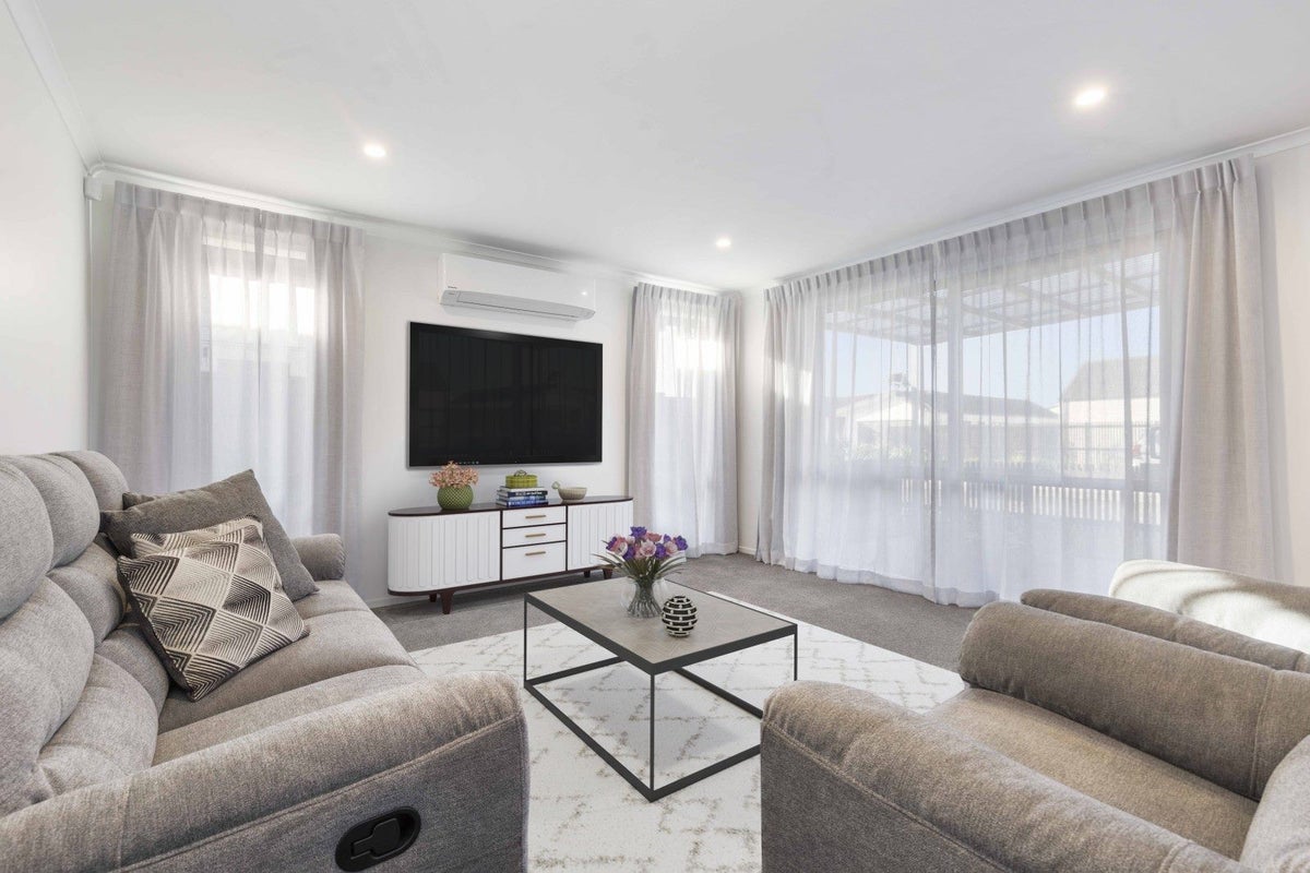 1 Trewern Avenue, Chartwell, Hamilton - Carousel 1