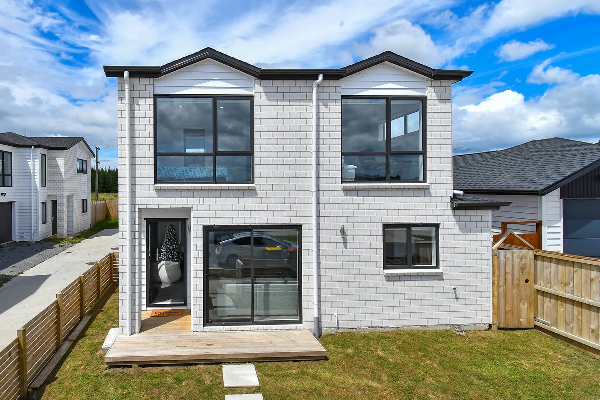 22 Survila Street, Takanini, Auckland - Carousel 12