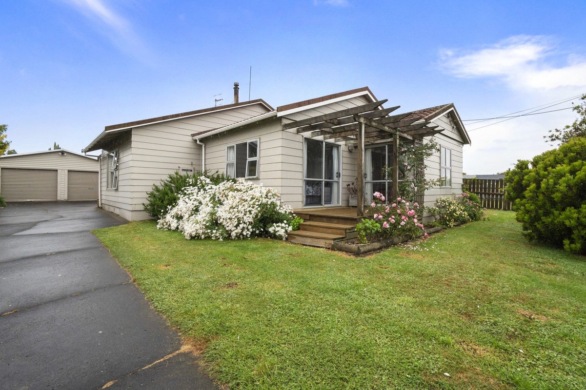 1960 Parewanui Road, Parewanui, Bulls - Carousel 18