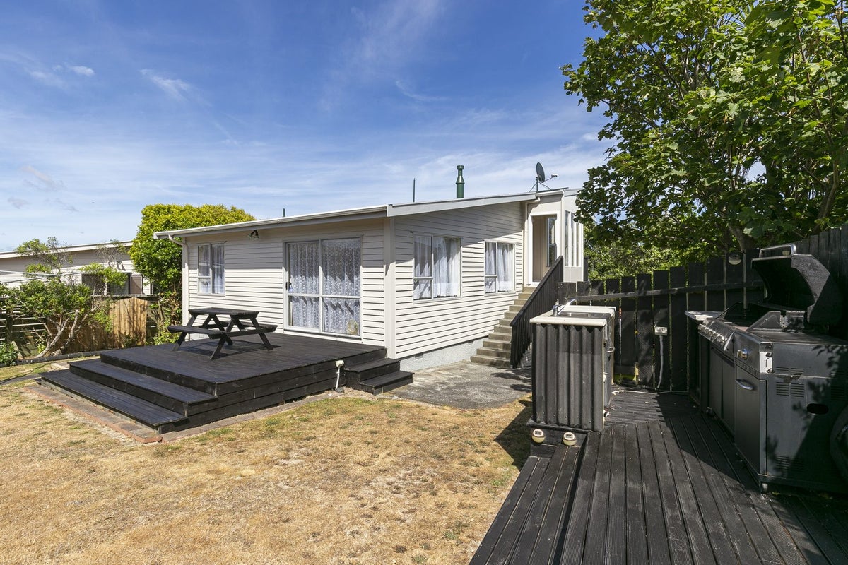 143 Conclusion Street, Ascot Park, Porirua - Carousel 12