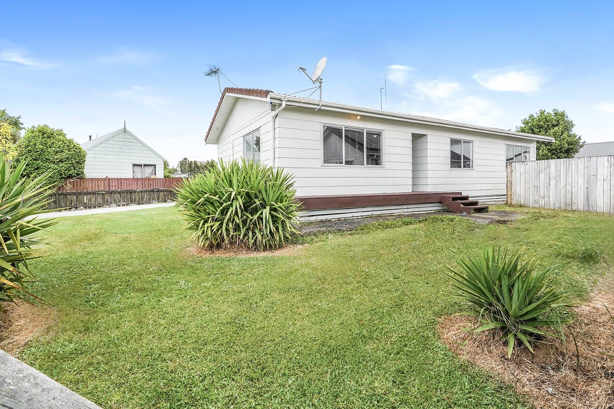 75 Karaka Street, Nawton, Hamilton - Carousel 1