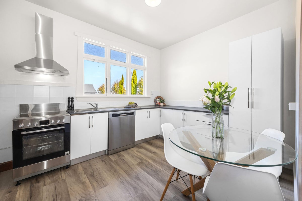 9 Wrights Road, Addington, Christchurch - Carousel 1