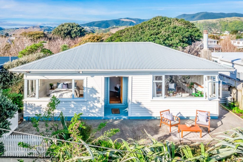 198 Rosetta Road, Raumati South, Paraparaumu - Carousel 2