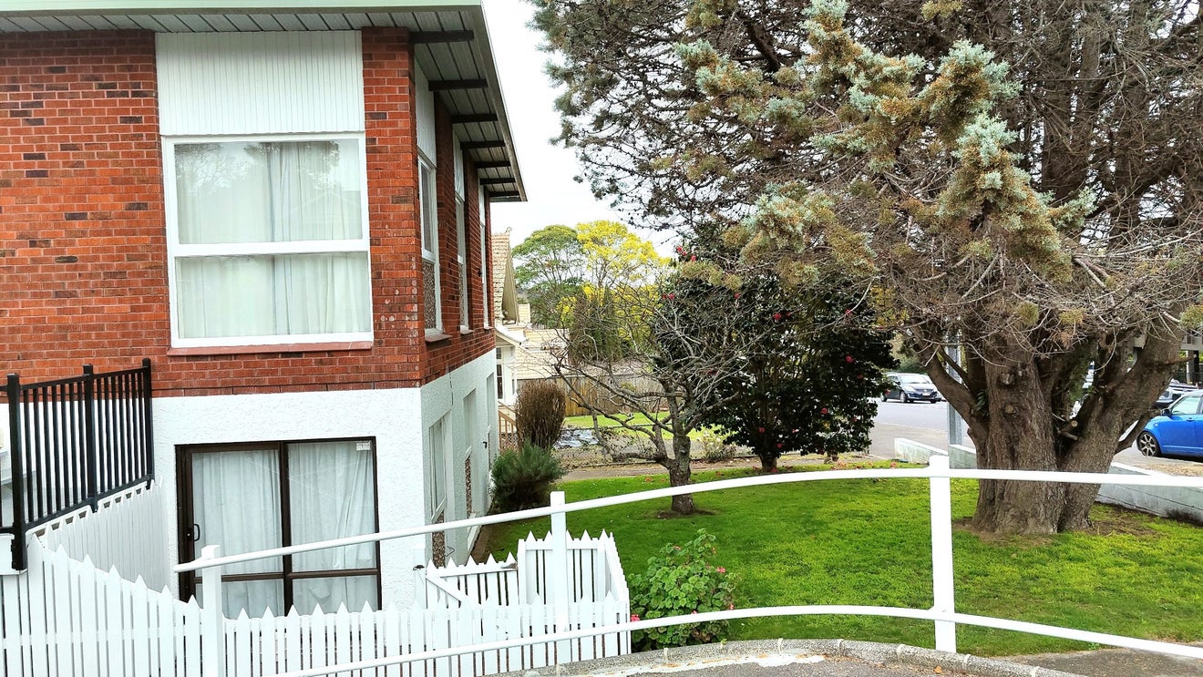 3/16 Green Lane East, Remuera, Auckland - Carousel 1