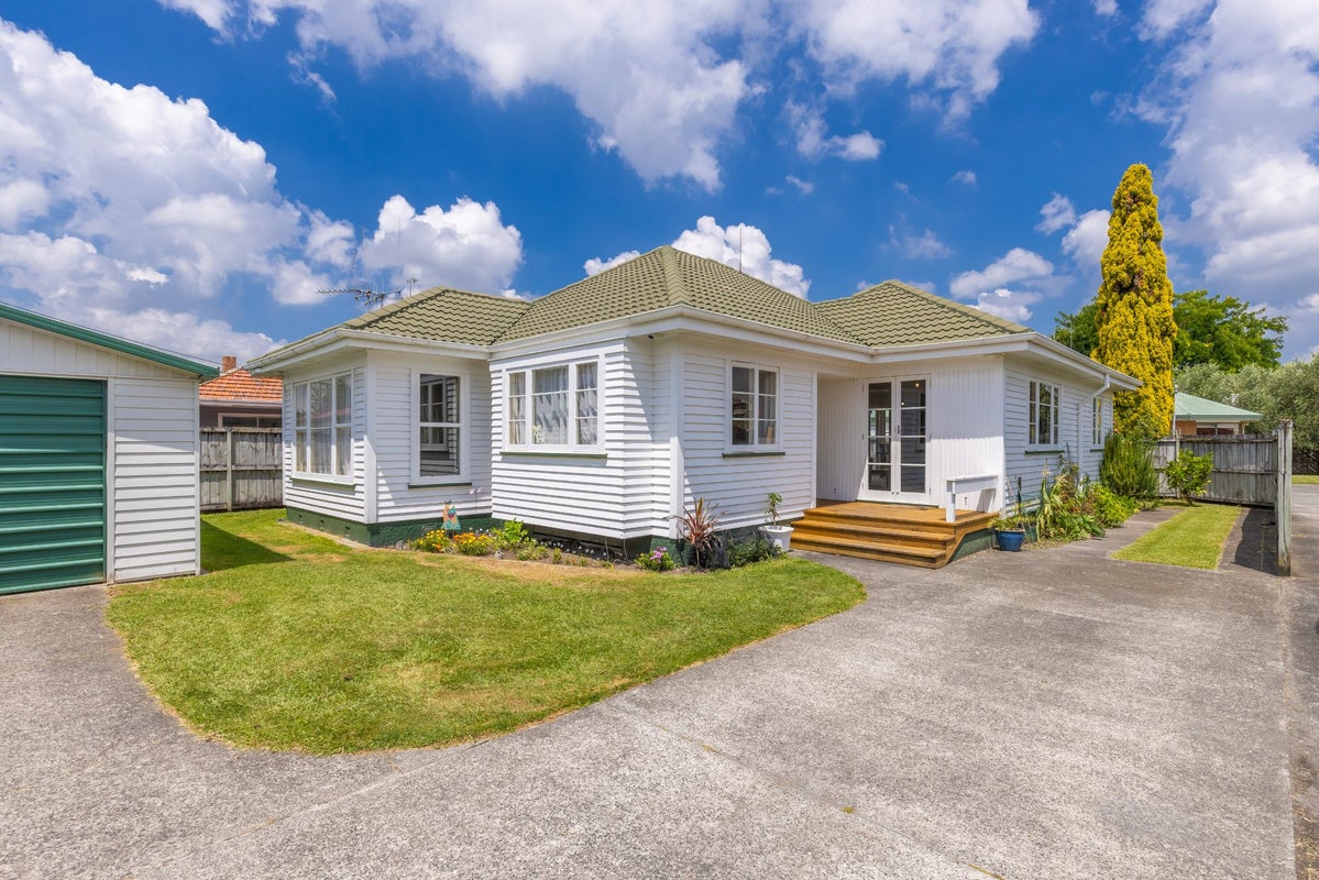 18 Pearsons Avenue, Claudelands, Hamilton - Carousel 26