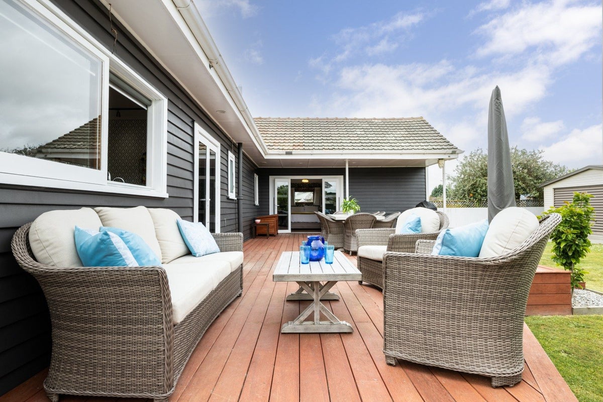 52 Auckland Road, Greenmeadows, Napier, Hawke's Bay - Carousel 1