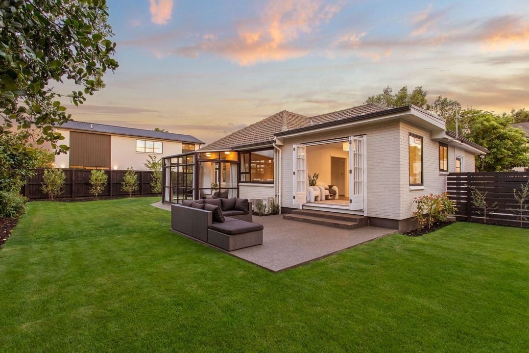 92A Memorial Avenue, Ilam, Christchurch - Carousel 2