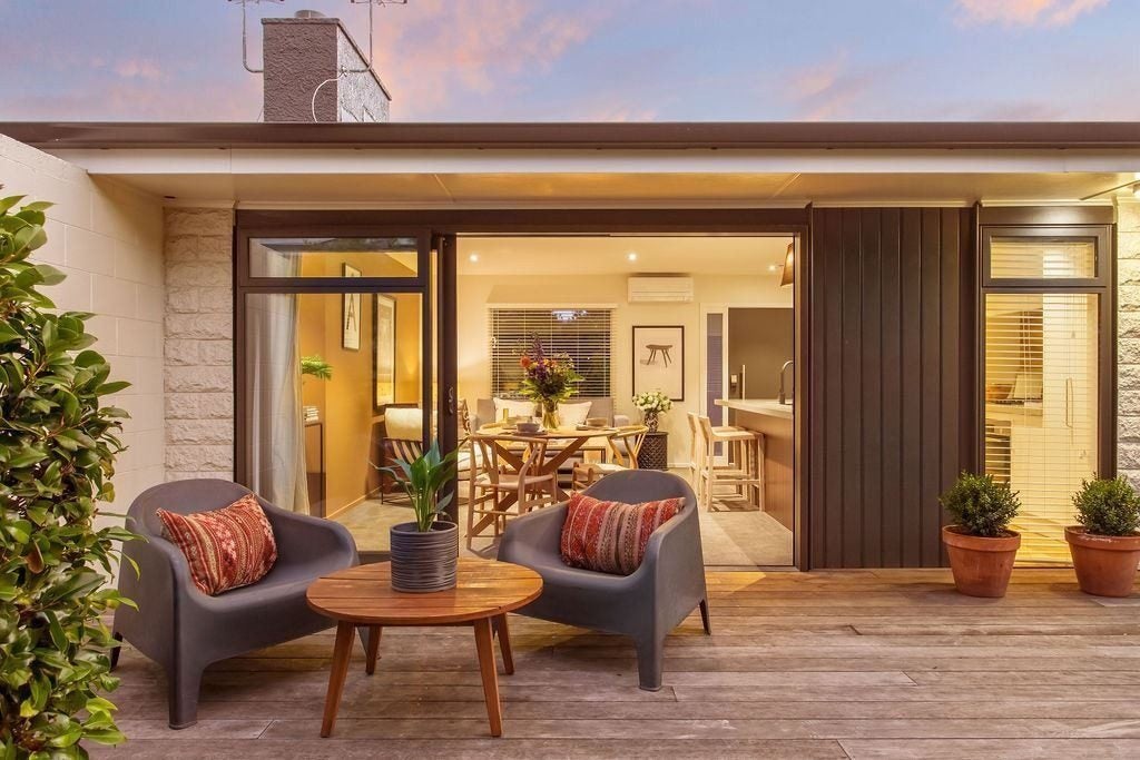 1/46 Thornycroft Street, Fendalton, Christchurch - Carousel 2